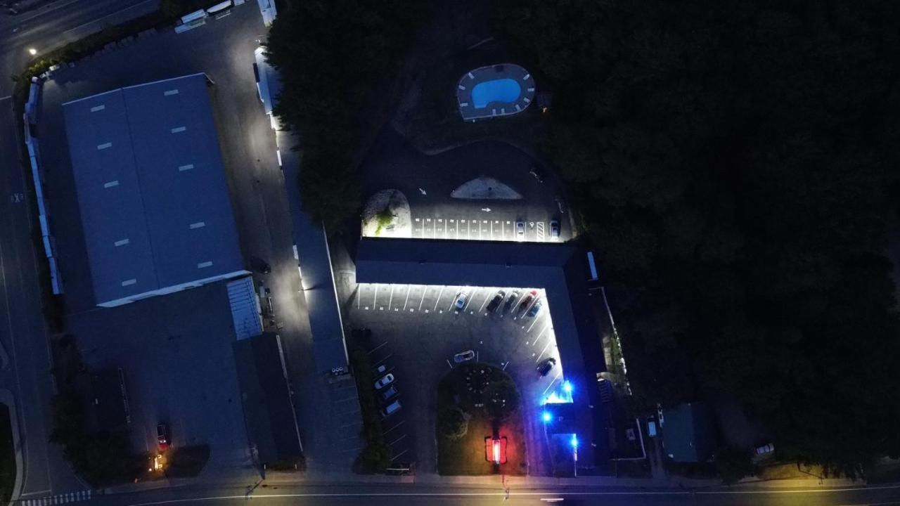 克罗尼尔汽车旅馆 北康威 外观 照片
